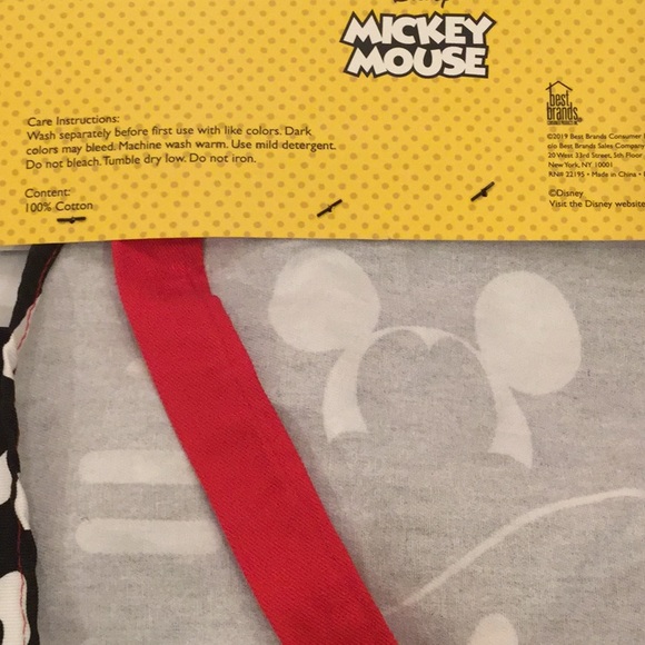 NEW Disney Mickey Mouse apron and mini mitts - Picture 5 of 8